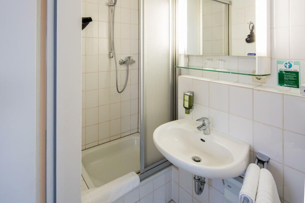 Central Hotel Манхайм Екстериор снимка