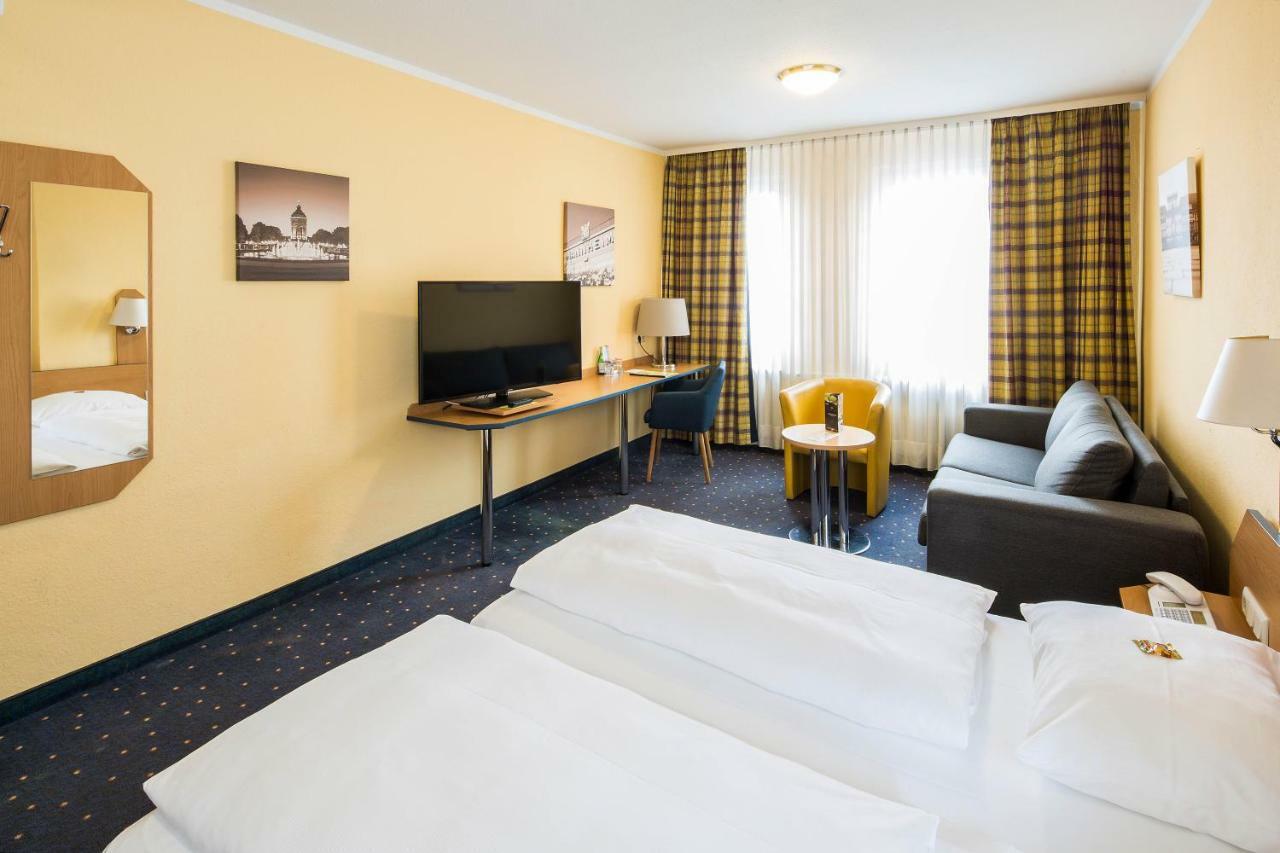 Central Hotel Манхайм Екстериор снимка