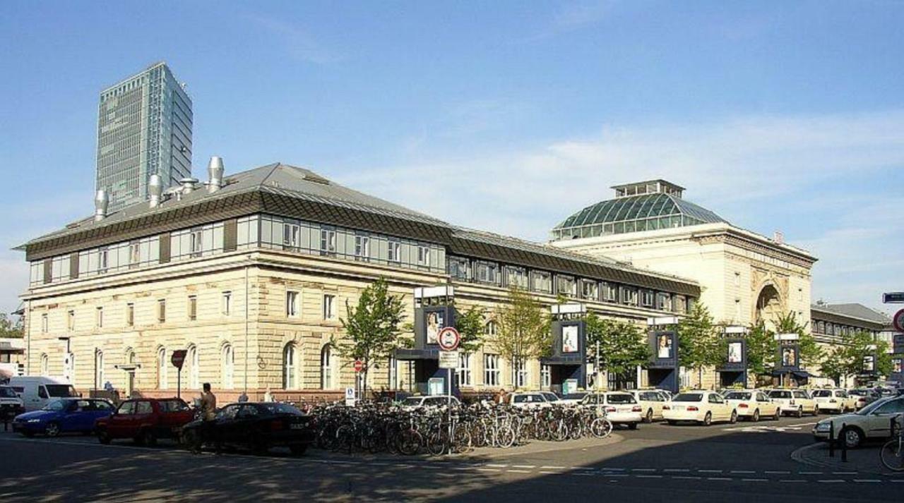Central Hotel Манхайм Екстериор снимка